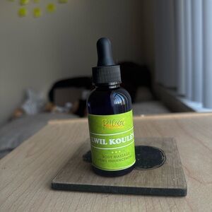 LWIL KOULEV 🇭🇹 (Snake oil)